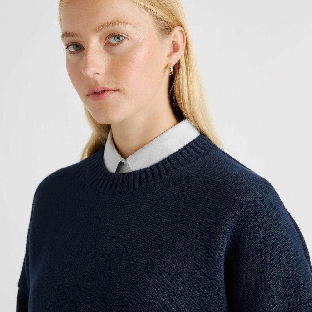 Quince 100% Organic Cotton Boyfriend Crew
Sweater in Navy size Large - Picture 6 of 14
